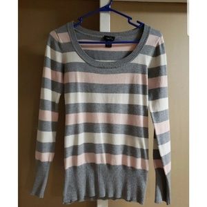 Womens S striped sweater